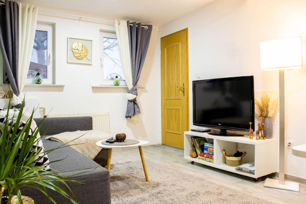 Kleine Gemuetliche Einliegerwohnung Mit Garten Und Pool Nordstemmen ภายนอก รูปภาพ
